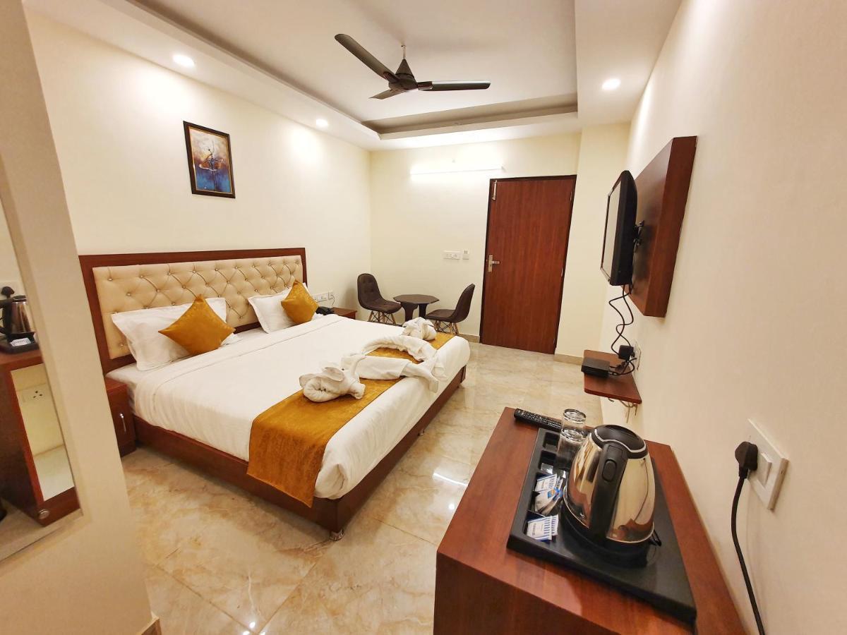 The Park Residency Hotel เดห์ราดุน ภายนอก รูปภาพ