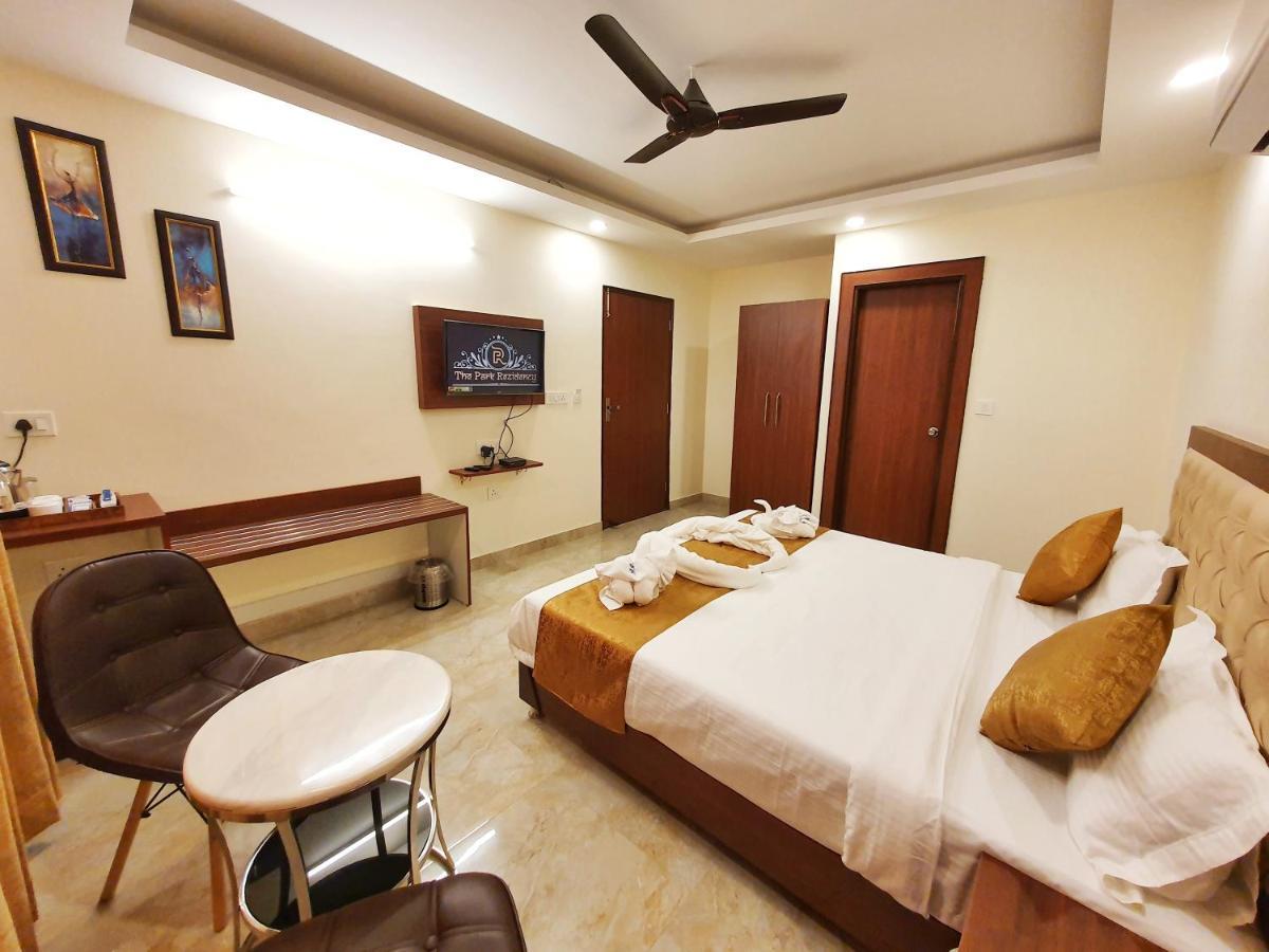 The Park Residency Hotel เดห์ราดุน ภายนอก รูปภาพ