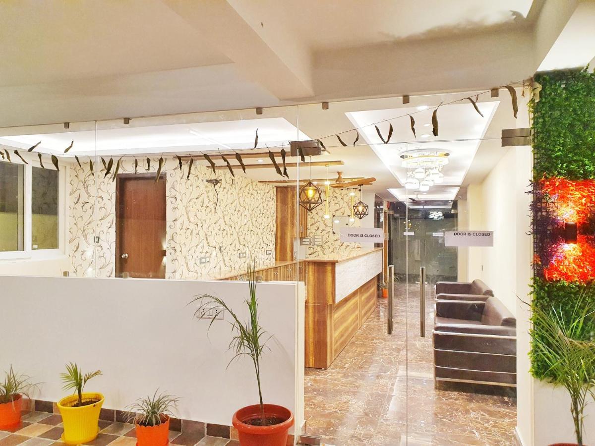 The Park Residency Hotel เดห์ราดุน ภายนอก รูปภาพ