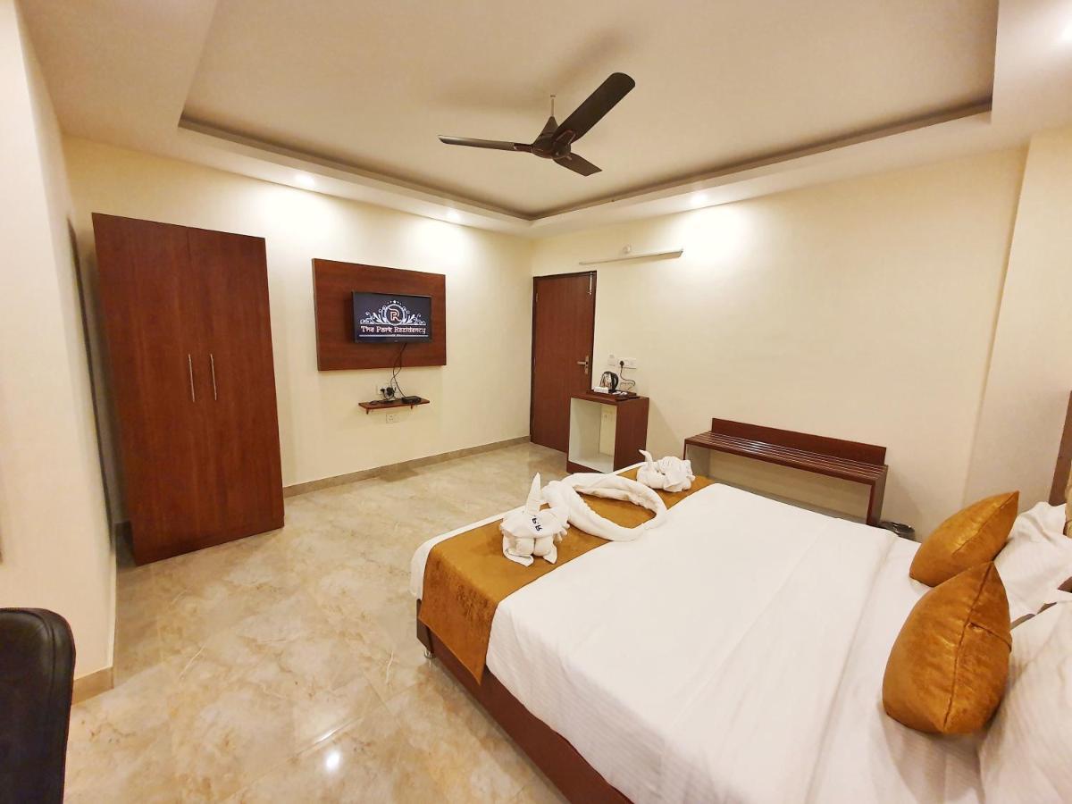The Park Residency Hotel เดห์ราดุน ภายนอก รูปภาพ